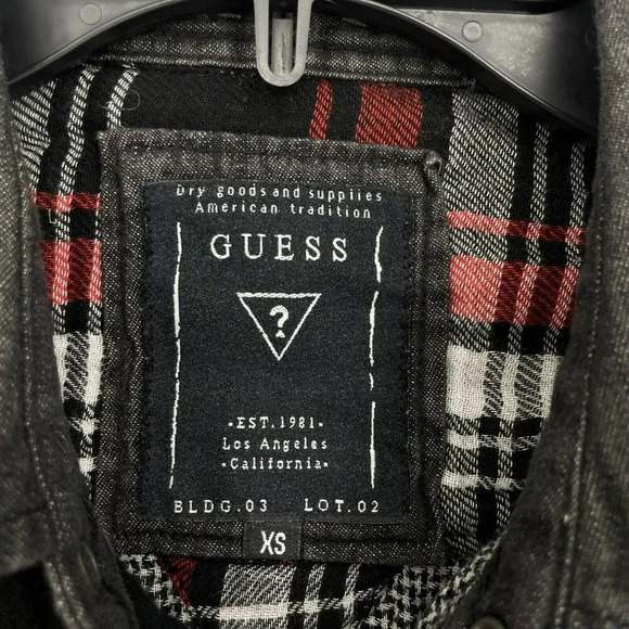 Guess Shirt Men's Sz XS Red Black Plaid Snap Front Pockets Button Up Long Sleeve - Picture 4 of 8